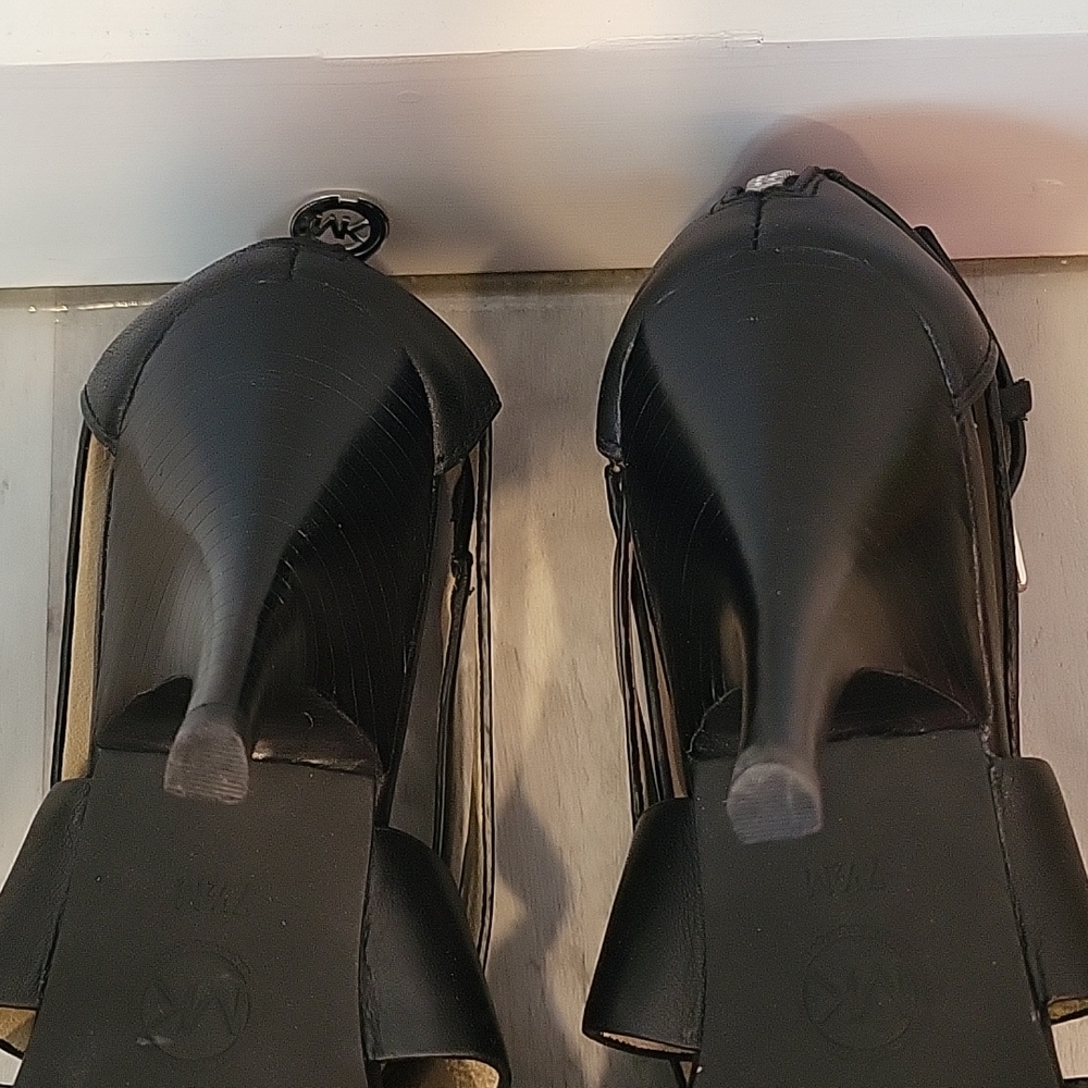 Michael Kors Zoe Sandal  - Picture 7 of 9